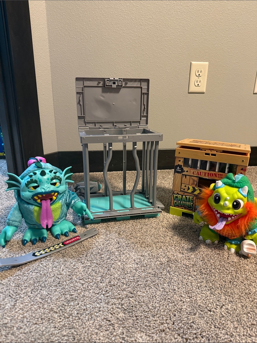 Crate Creatures Surprise! Monster Bundle w/ Crates & Accessories